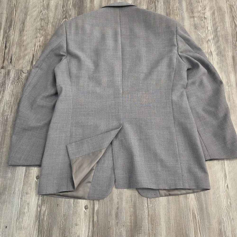 Palm Beach Men’s 42S Gray Blazer – 2 Button Classic Fit – Single Vent – Made in - Picture 3 of 12